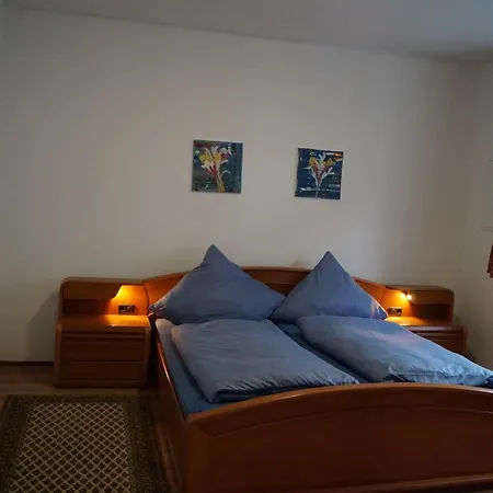 Rosen Und Rosse Apartment